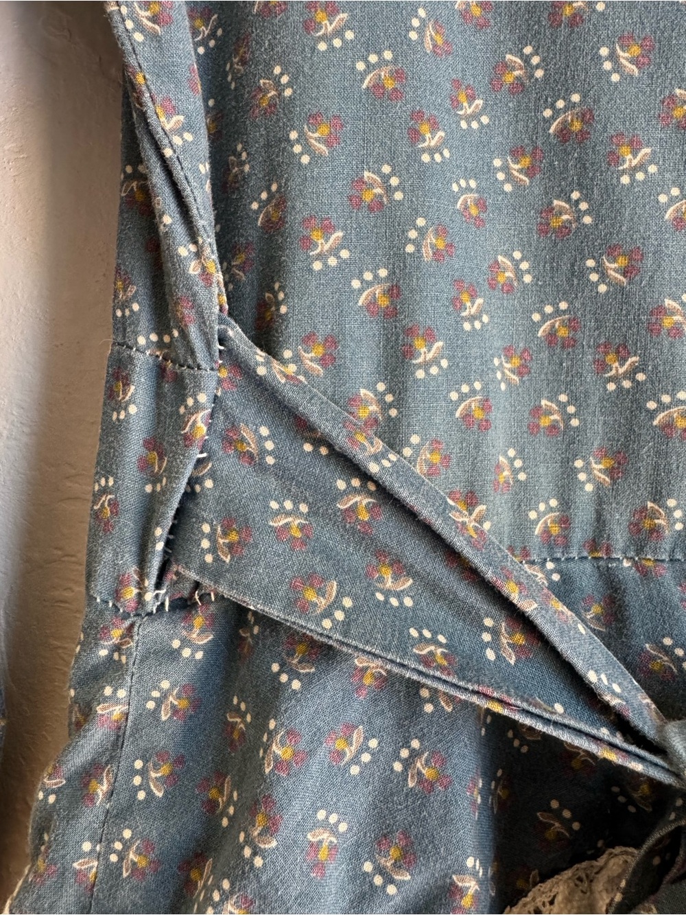 Vintage 1970s Gunne Sax Light Blue Floral Print Peplum Bodice Midi Dress Size 7 - Picture 10 of 10